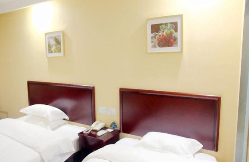 GreenTree Inn Jiangsu Wuxi Jiangyin Zhouzhuang Shiji Avenue Business Hotel