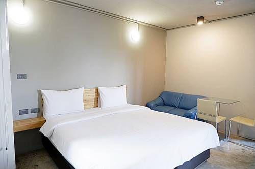 Izen Plus Budget Hotel & Residence