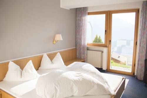 Schenna Garni Eden Bed & Breakfast