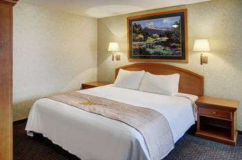 Lakeview Inns & Suites - Hinton