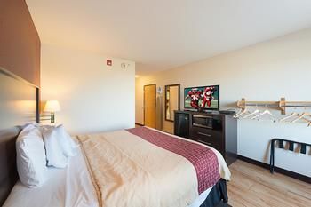 Red Roof Inn St Louis - Troy, IL