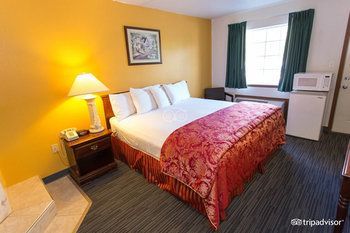 Seven Gables Inn