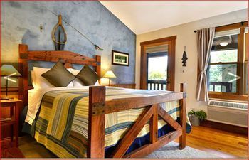 Bent Creek Lodge Bed & Breakfast