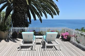 The Clarendon - Bantry Bay