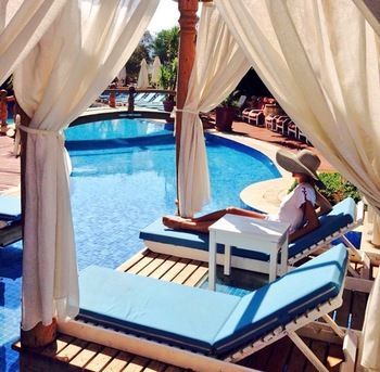 Elixir Hotel
