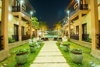 Outdoor Pictures 23