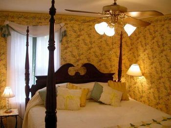 Fuquay Mineral Spring Inn & Garden