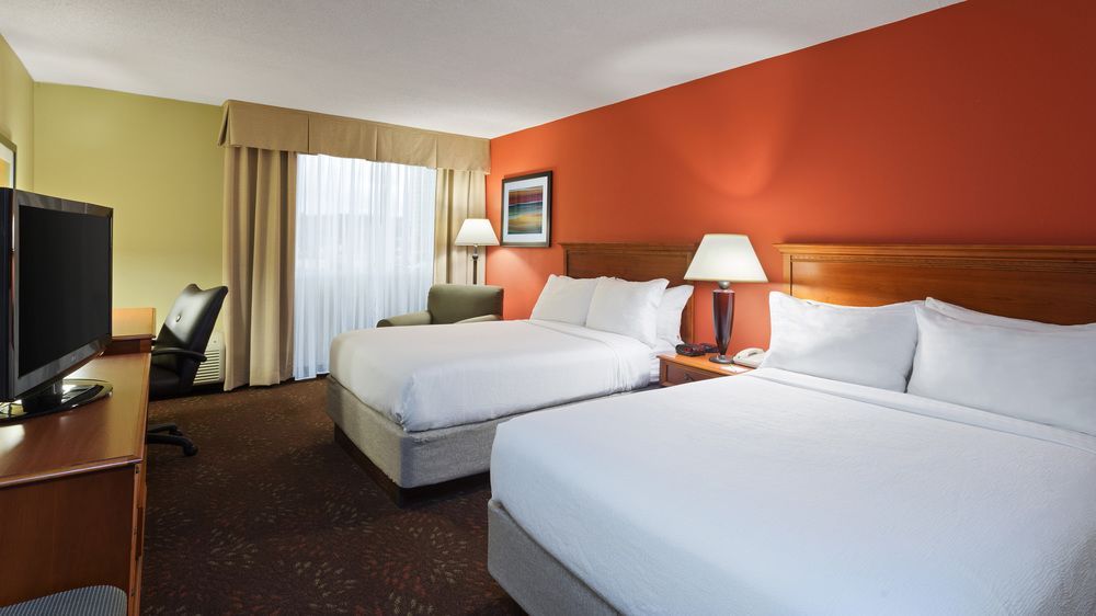Holiday Inn Cincinnati-Riverfront, an IHG Hotel