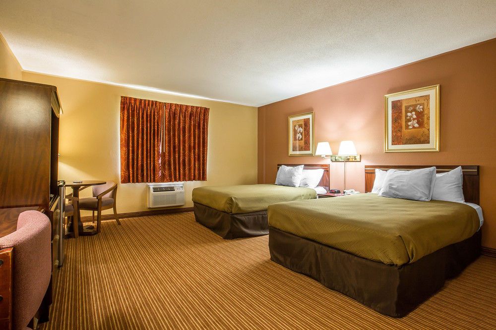 Econo Lodge Massena Hwy 37