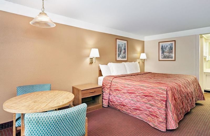 Knights Inn Charleston West Virginia