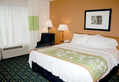 Fairfield Inn & Suites by Marriott Fairmont