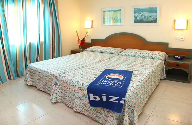 Invisa Hotel Club Cala Blanca