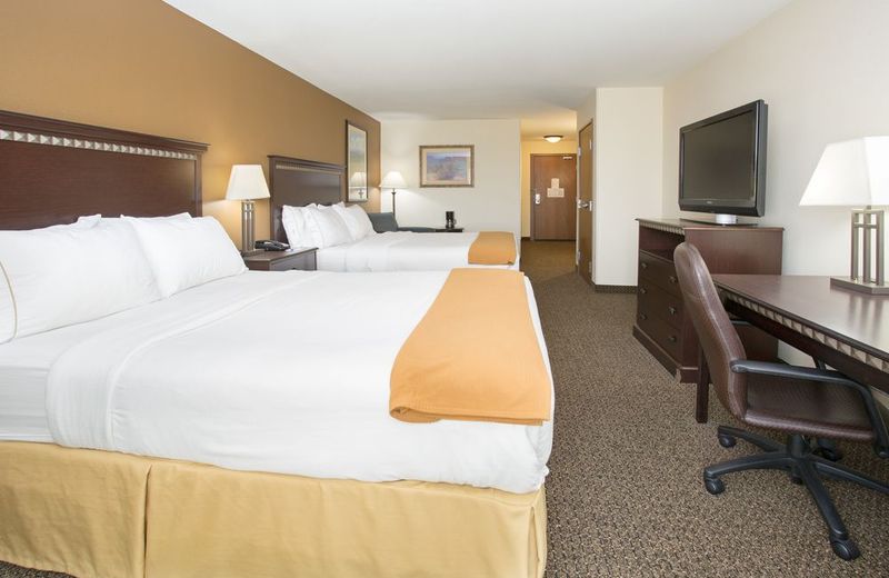 Holiday Inn Express & Suites Pueblo, an IHG Hotel