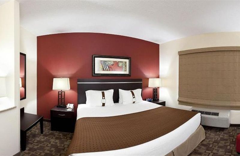 Holiday Inn Omaha Downtown - Airport, an IHG Hotel