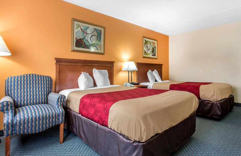 Econo Lodge & Suites Southern Pines