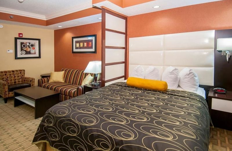Best Western Plus JFK Inn & Suites