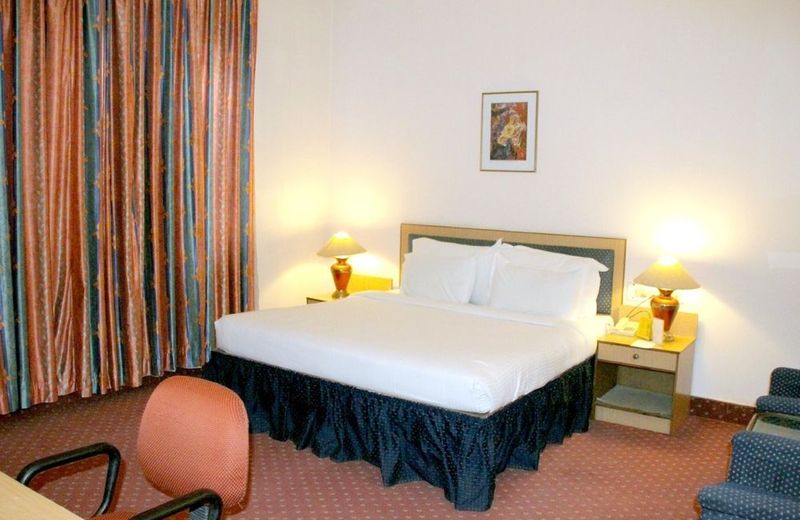 GRAND CONTINENTAL HOTEL