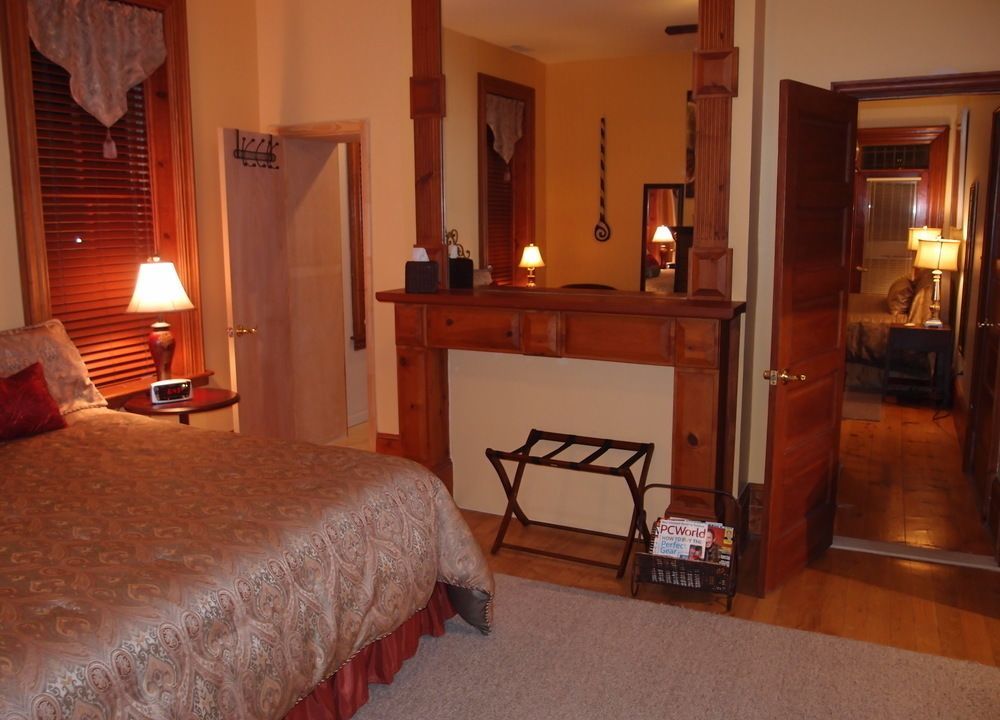 Mt Vernon Square Bed and Breakfast