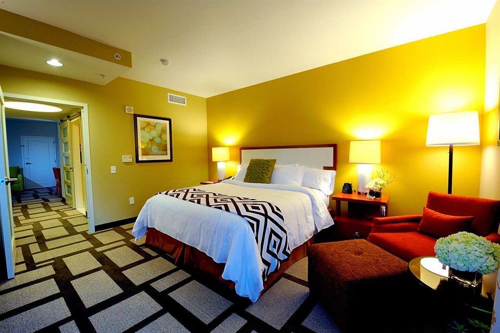 Embassy Suites Houston - Downtown