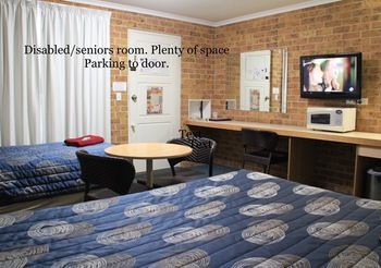 Town and Country Motor Inn