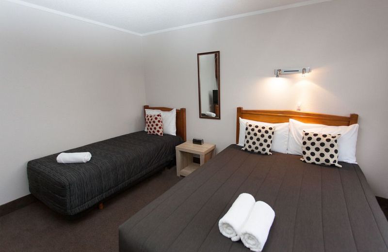 Alton Lodge Motel