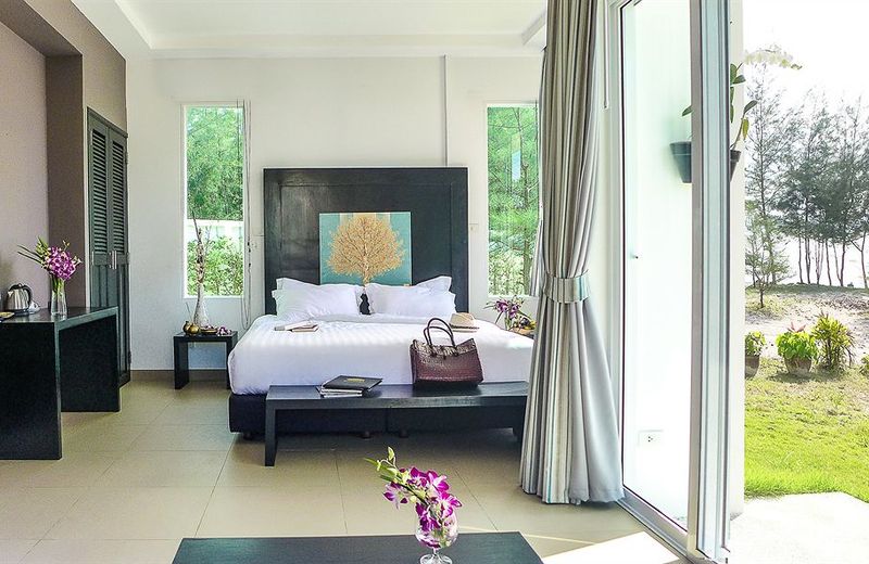 Mango Beach Resort