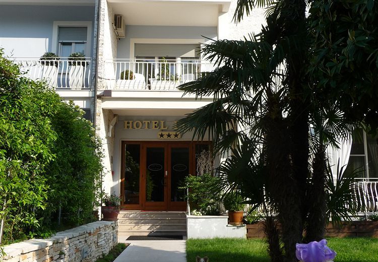 Hotel Luna