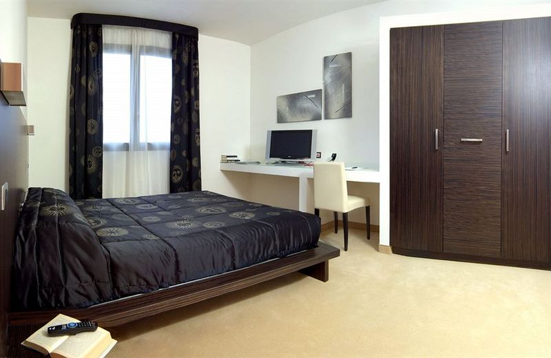 Matrix Hotel & Residence