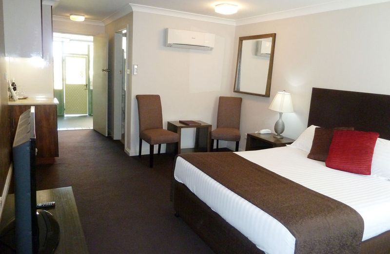 The Aston Motel Tamworth