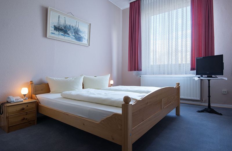 HOTEL RHEINTOR