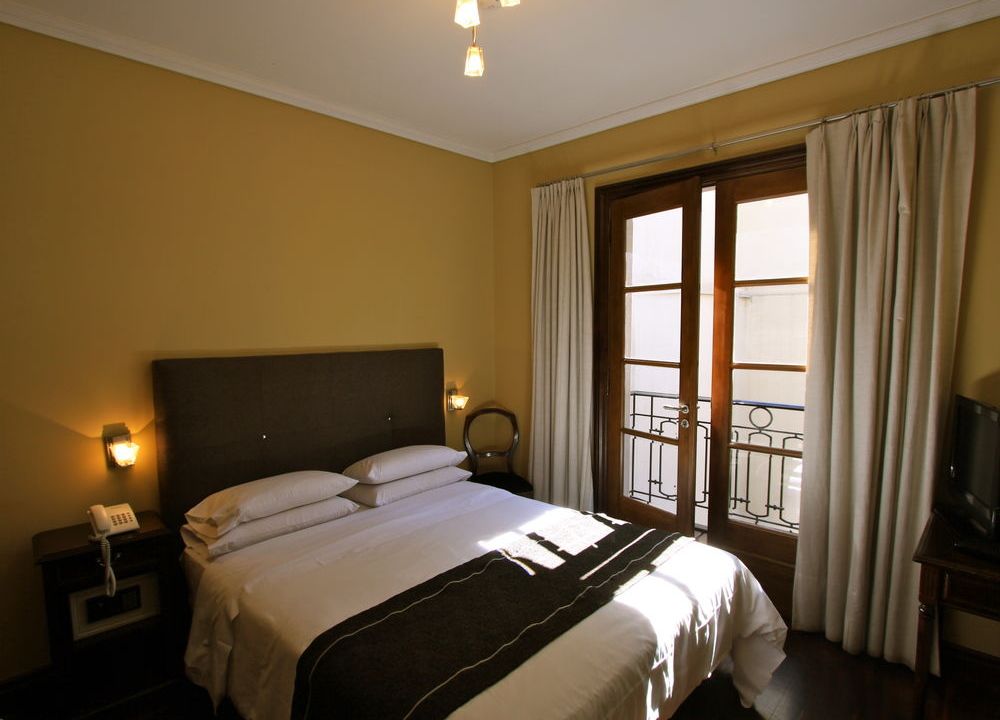 Miravida Soho Hotel & Wine Bar