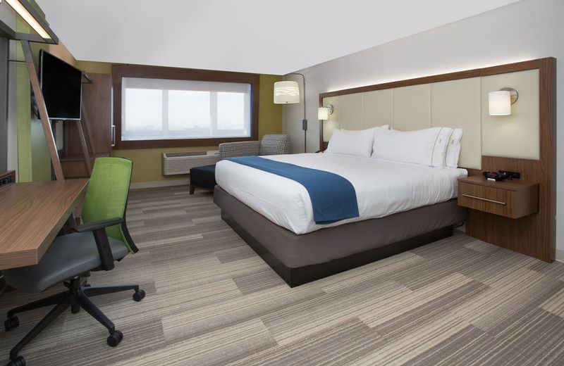 Holiday Inn Express & Suites - Brenham South, an IHG Hotel