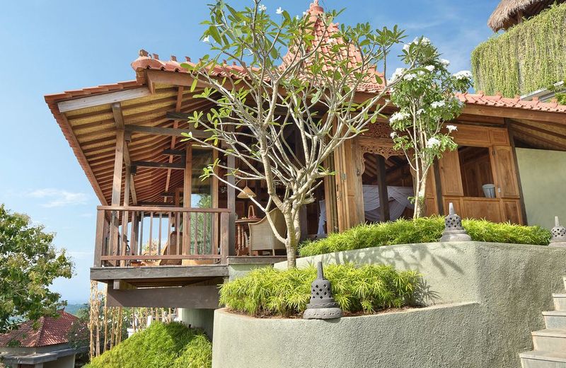 Hidden Hills Villas