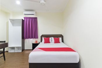 OYO 90422 T-signature Hotel Kuala Lumpur
