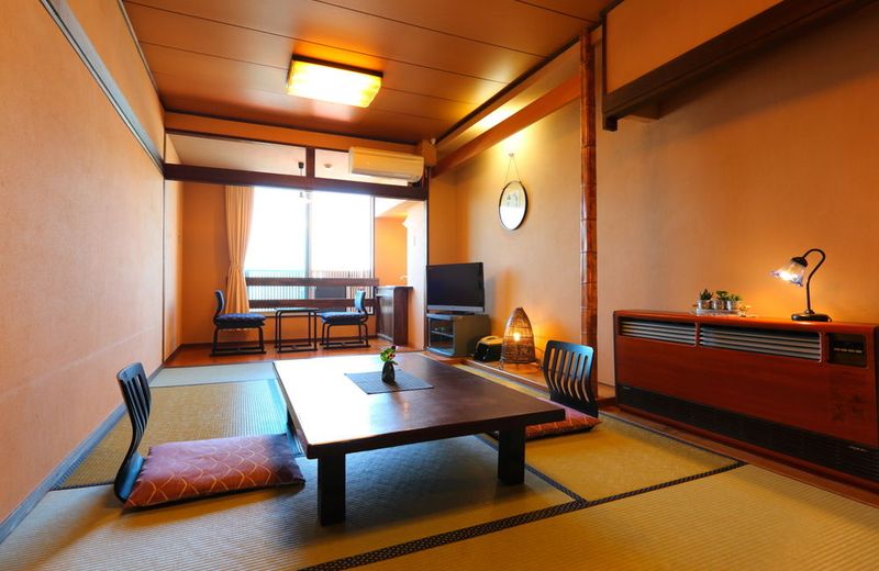 Tsutaya Ryokan