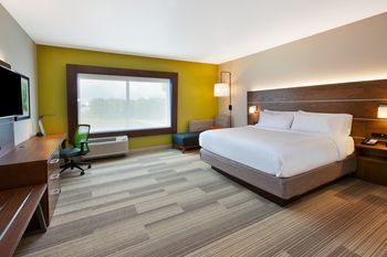 Holiday Inn Express and Suites South Hill, an IHG Hotel