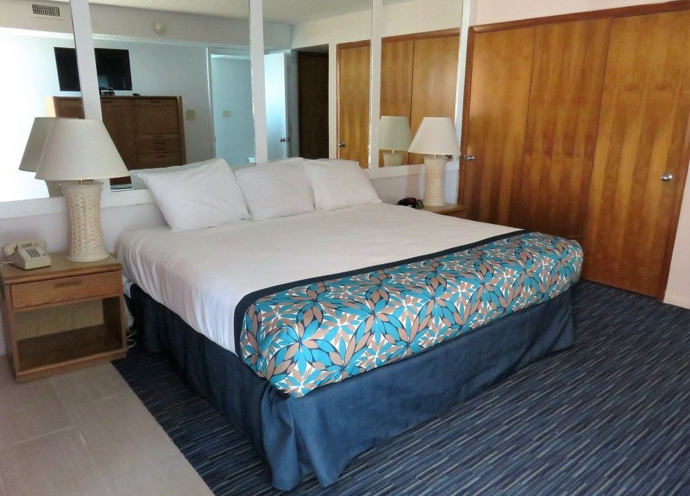 Oceanique Resort by Capital Vacations