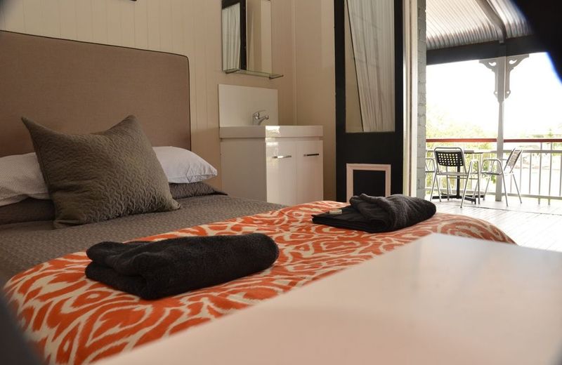 Royal Gatton Hotel
