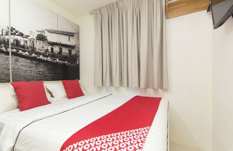 OYO 324 Johnshun Hotel