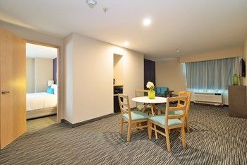 CHN Hotel Monterrey Aeropuerto, Trademark by Wyndham