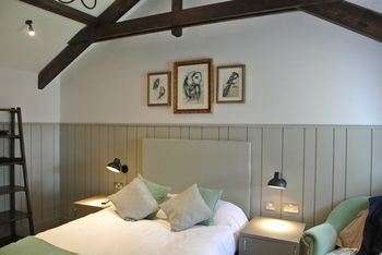 The Crown Pub, Dining & Rooms