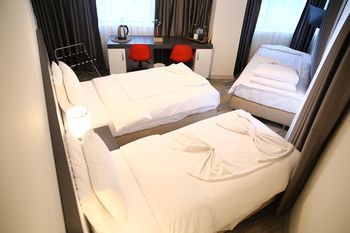 Eva Otel