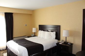 Travelodge by Wyndham Sarnia