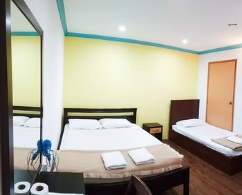 Twin Star Hotel
