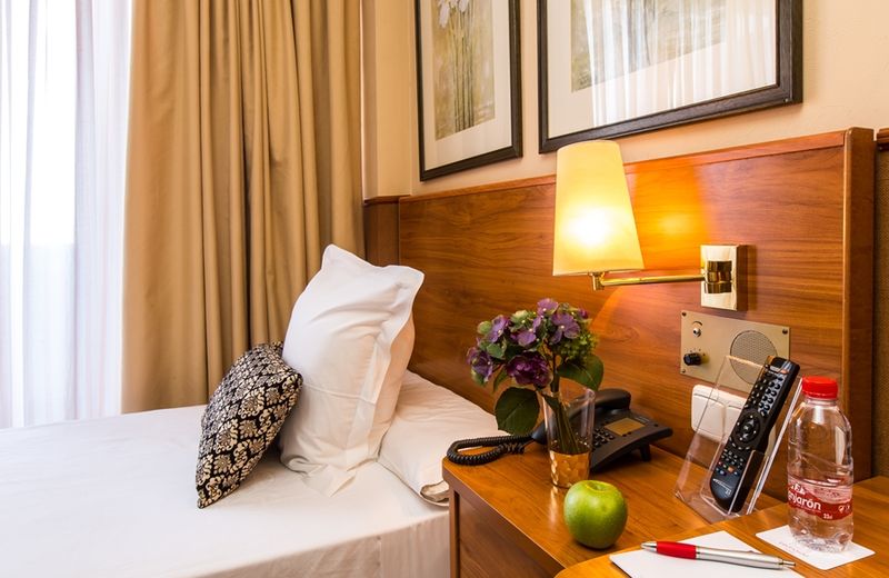 Leonardo Hotel Granada