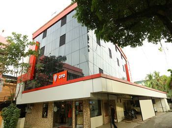 OYO Flagship 5202 Hotel Pearl Malabar