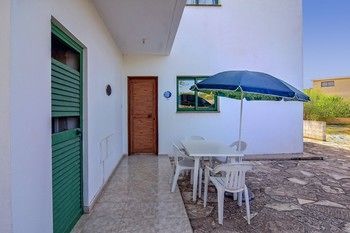 Outdoor Pictures 24