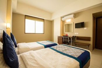 OYO 9989 Hotel Classic Executive