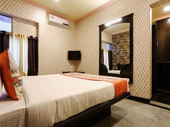 OYO 10348 Hotel Ashoka Regency