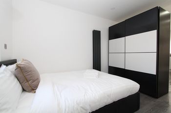 BlueGreen Suites